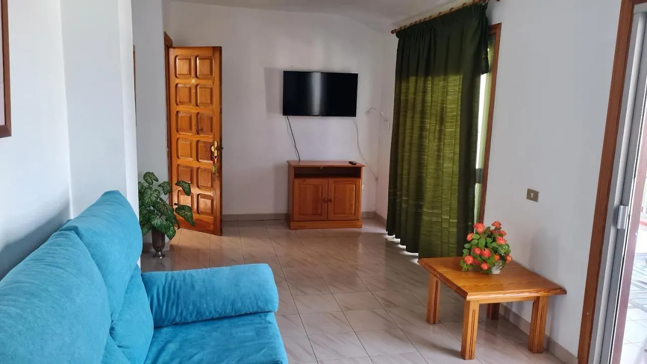 Apartamentos El Valle Frontera Apartment